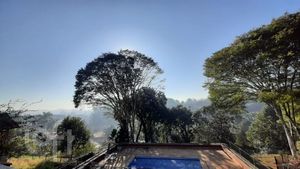 Image 14 - 883432