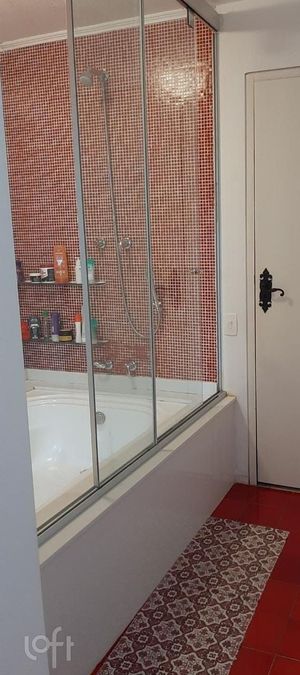 Image 9 - 883432