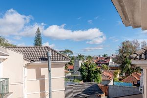 Image 14 - 883433