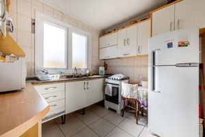 Image 19 - 883433