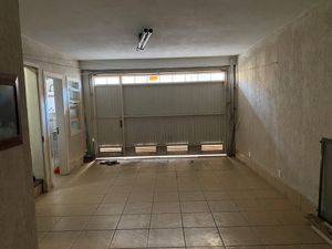 Image 3 - 883433