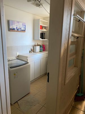 Image 4 - 883433