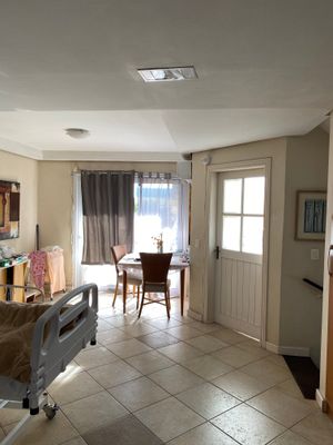 Image 19 - 883433