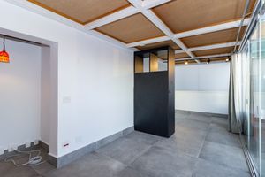 Image 9 - 883445