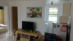Image 7 - 883451