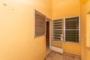 Image 17 - 883469