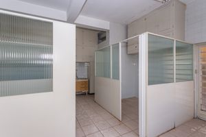 Image 6 - 883469