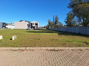 Image 1 - 883475