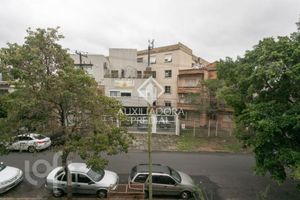 Image 3 - 883480