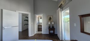 Image 17 - 883486
