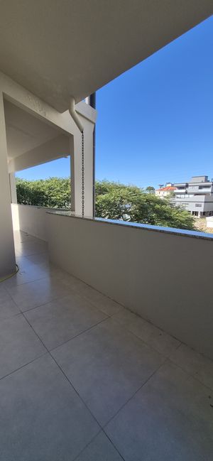 Image 19 - 883486