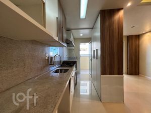 Image 4 - 883501