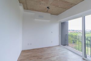 Image 3 - 883506