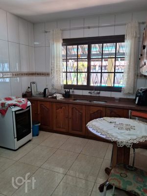 Image 11 - 883510