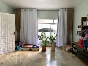Image 4 - 883514