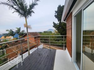 Image 37 - 883517