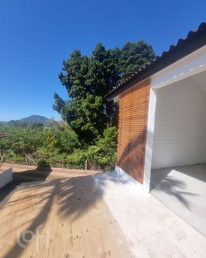 Image 7 - 883517