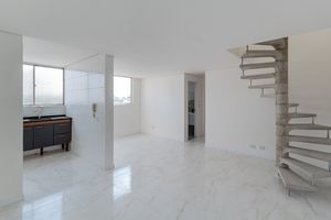 Image 19 - 883520