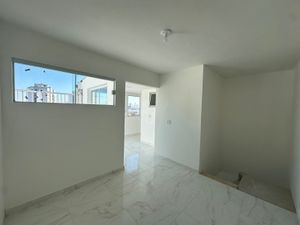 Image 20 - 883520