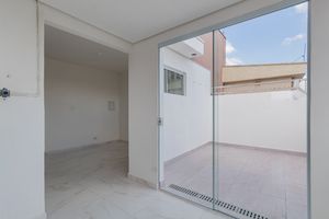 Image 9 - 883520