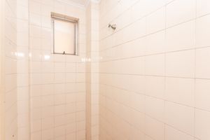 Image 35 - 883521