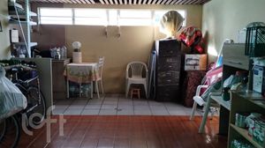 Image 23 - 883522
