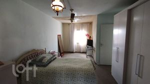 Image 4 - 883522