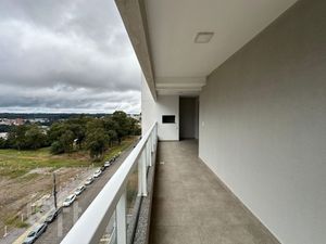 Image 18 - 883526