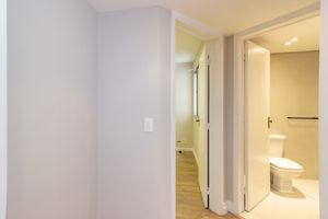 Image 9 - 883528