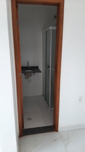 Image 3 - 883532