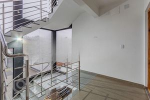Image 9 - 883538