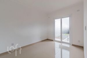 Image 4 - 883538