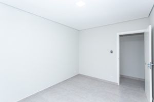Image 14 - 883542