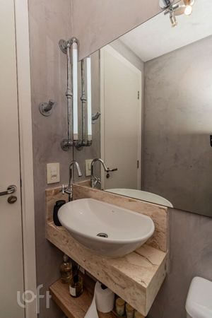 Image 8 - 883543
