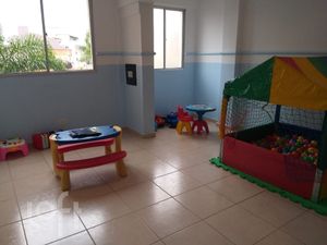 Image 12 - 883550