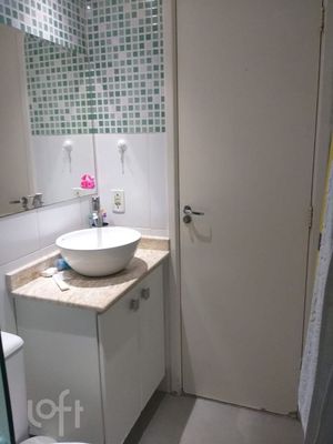 Image 8 - 883550