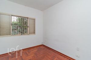 Image 36 - 883559