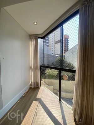 Image 11 - 883563