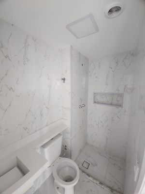 Image 9 - 883564