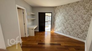 Image 15 - 883566