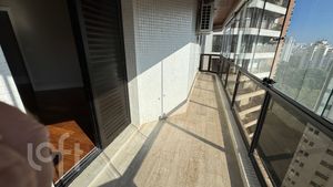 Image 17 - 883566