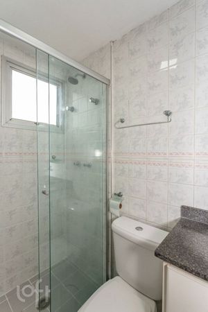 Image 33 - 883569