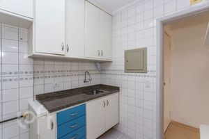 Image 14 - 883569