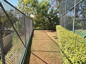 Image 15 - 883572