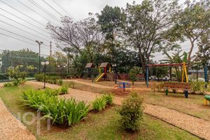 Image 43 - 883572
