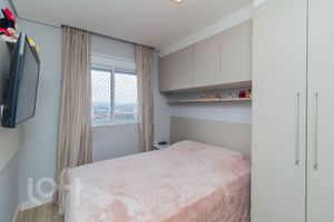 Image 14 - 883572