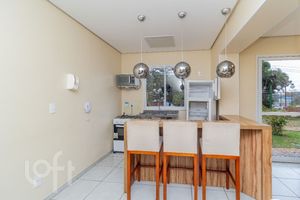 Image 41 - 883572