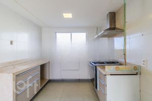 Image 7 - 883574
