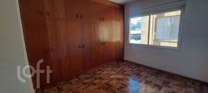 Image 8 - 883583