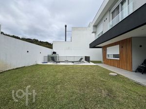 Image 21 - 883587